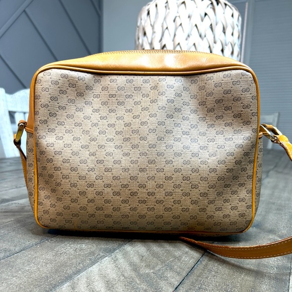 Gucci GG Vintage Gucci Brown Leather Signature Crossbody Shoulder Bag Purse - Picture 2 of 12